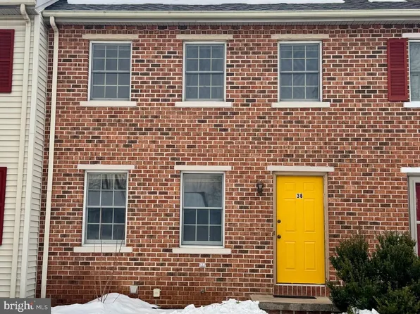 36 Cranfield Ct, Elizabethtown, PA 17022