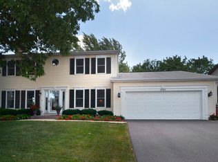 1705 Green River Dr, Schaumburg, IL 60194
