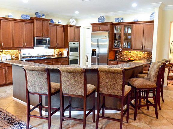 2nd image of 9368 Isles Cay Dr