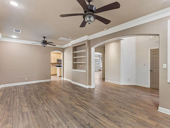 4th image of 138 Papawai Dr