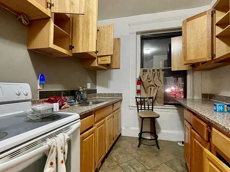 247 Harvard Ave #4 — Photo 5