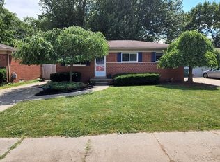 24694 Trombley St, Harrison Township, MI