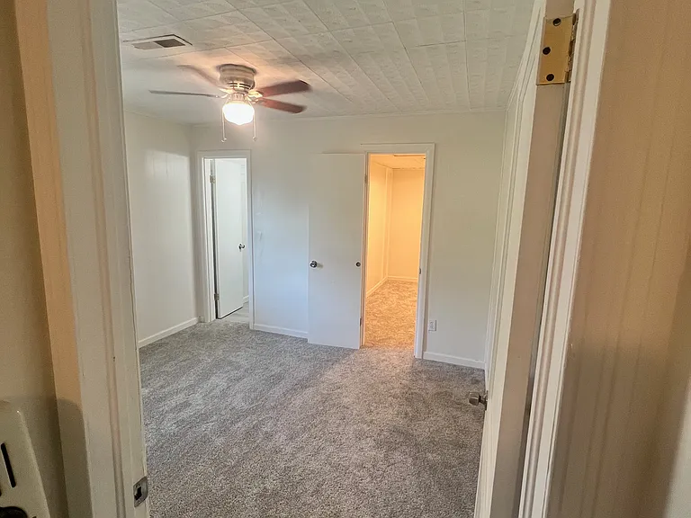 112 Rose Ave — Photo 7