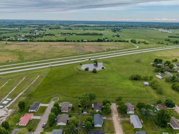 000 W Erskine & Drake Street, Bolivar, MO 65613