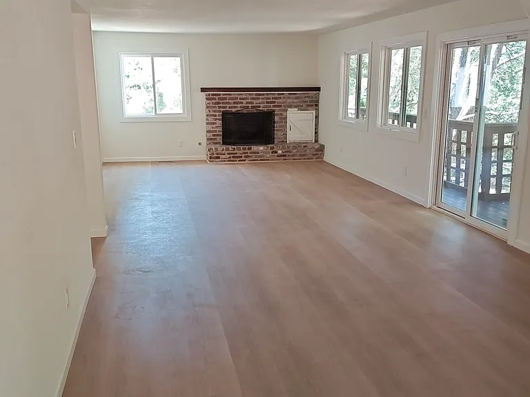 52 Olympia Way — Photo 8