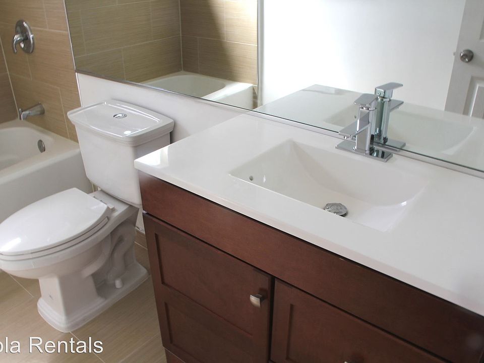 2nd image of 327 W 45th St APT 11