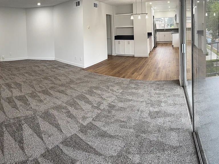 California Euclid Apartments — Photo 41