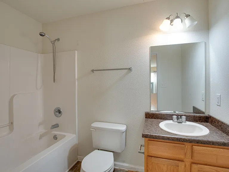 198 Cloverbrook Dr — Photo 14