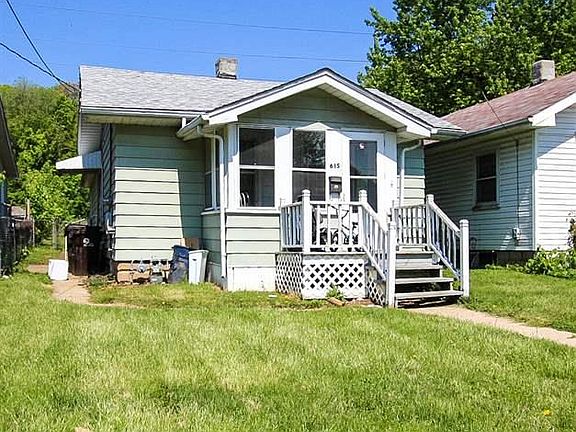4th image of 615 NE Rock Island Ave