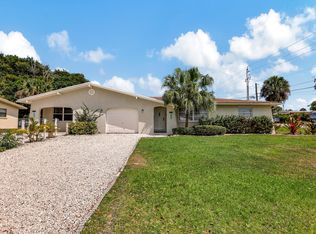 3307 NE Jeannette Dr, Jensen Beach, FL 34957