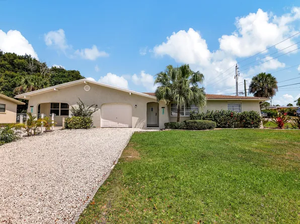 3307 NE Jeannette Drive, Jensen Beach, FL 34957