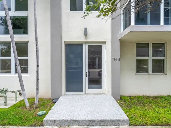 601 NE 23rd St Ph 4, Miami, FL 33137