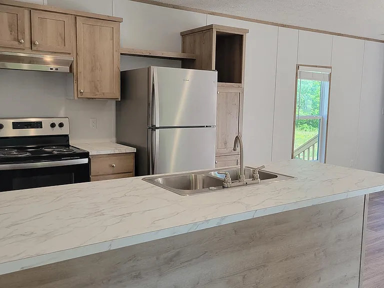 115 W Everett St — Photo 8
