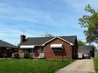 52 Singer Dr, Buffalo, NY 14224