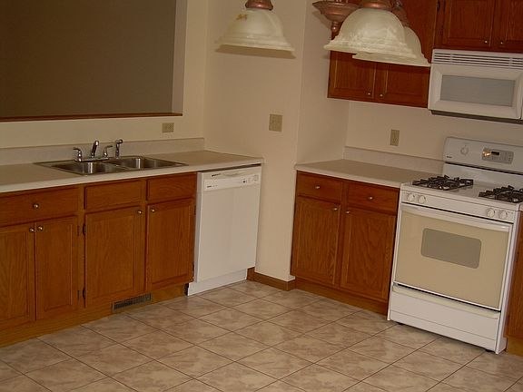 3rd image of 2310 Alan Dr