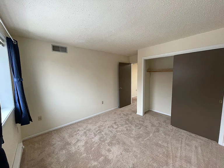 Wingra West Apartments — Photo 39