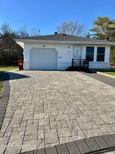 13 Saint Pierri Court, Toms River, NJ, 08757
