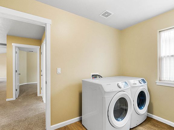 3rd image of 2121 N Country Vista Blvd