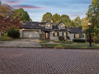 525 Palisades Dr, Akron, OH, 44303