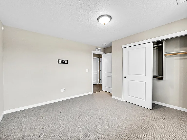 2407 Zorro Hts — Photo 22