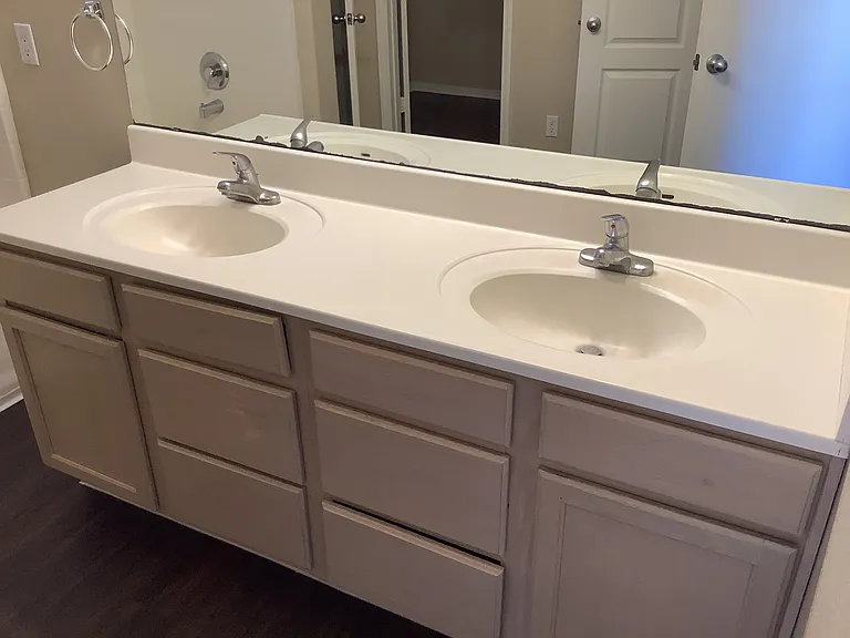 7623 Banyon Ave NW — Photo 10