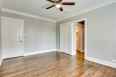 3rd image of 5744 S Stony Island Ave