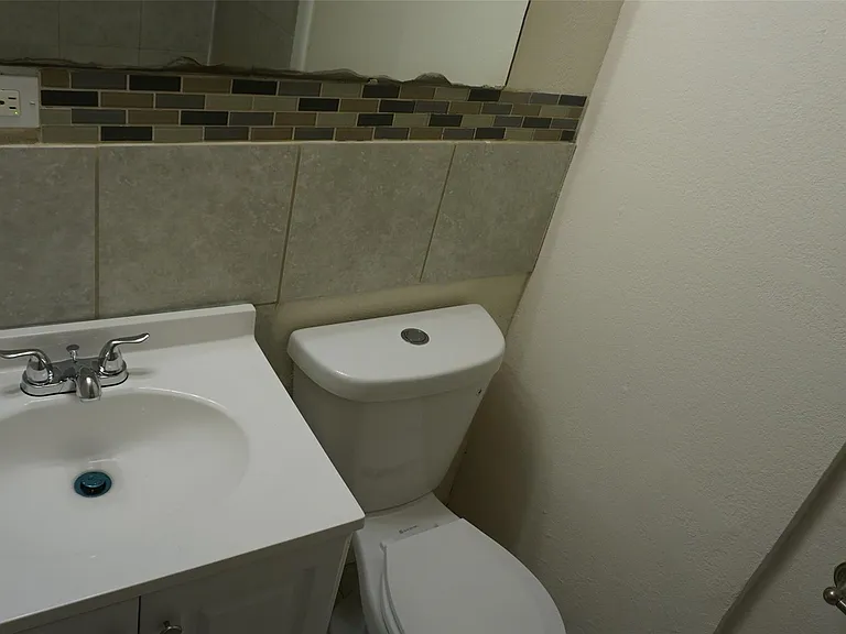 604 Wilson Rd #5 — Photo 15