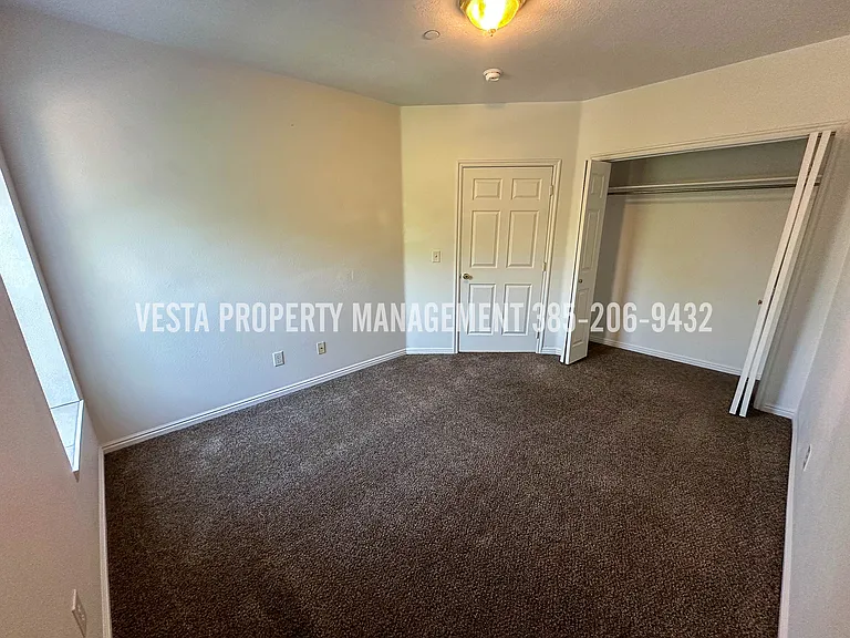 2364 Jefferson Ave #3 — Photo 9