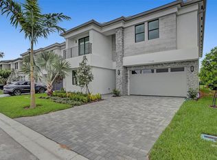 17185 Teton River Rd, Boca Raton, FL 33496