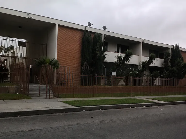 8750 Orion — Photo 1