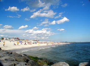 107 Inwood Ave, Point Lookout, NY 11569