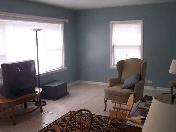 5th image of 4240 W 100th St