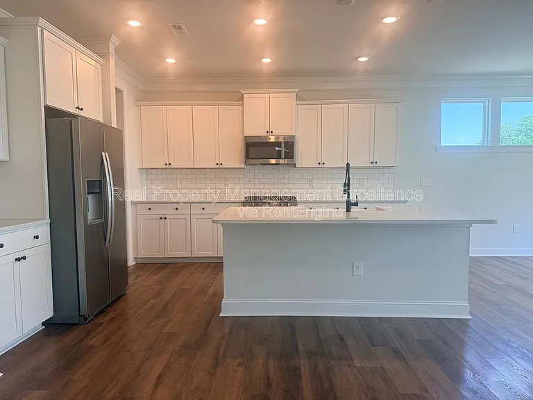 16 Clear Creek Cir — Photo 5