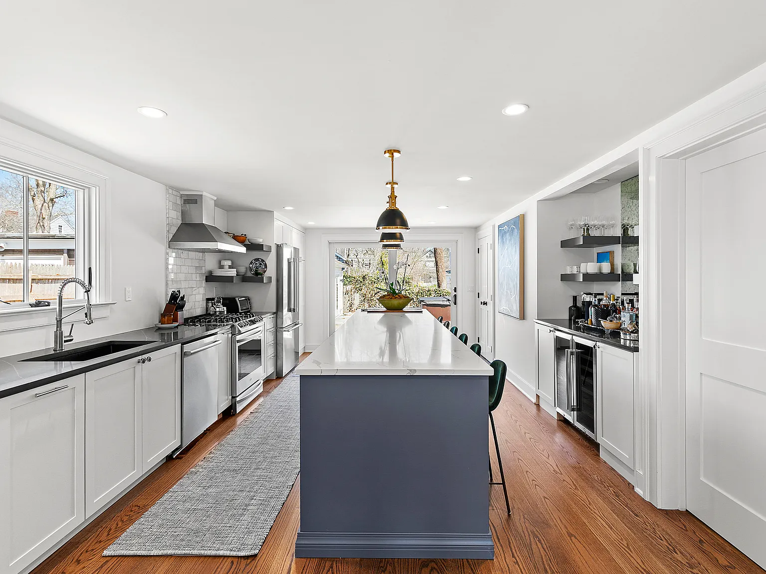 Newly Renovated Sag Harbor Village Whaling Cottage — Photo 3
