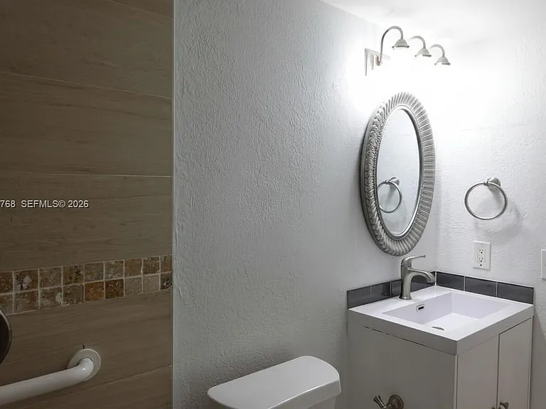 850 SW 133rd Ter #105B — Photo 27