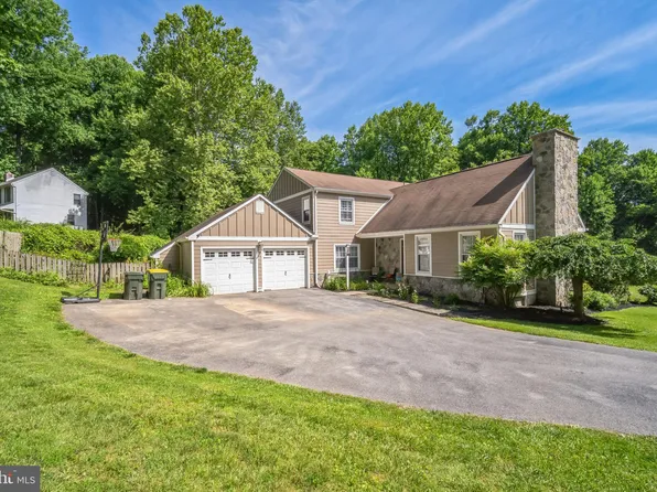 1411 Steeple Chase Rd, Downingtown, PA 19335