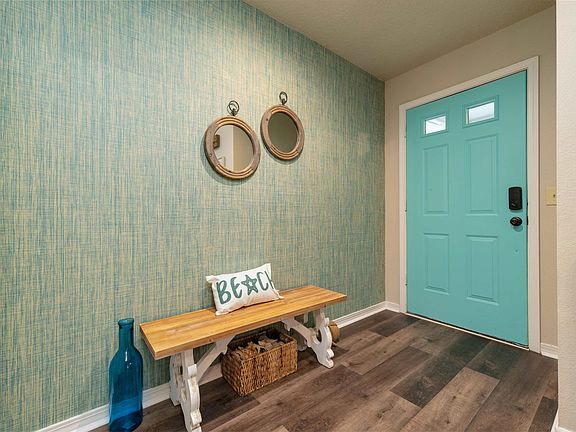 5th image of 154 Ocean Hollow Ln