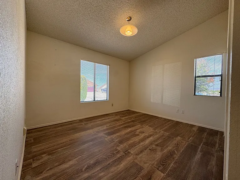 2660 Ridge Crest St — Photo 20