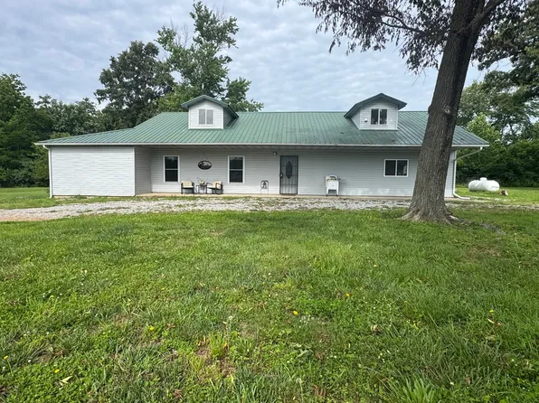 1669 Us Highway 45, Cisne, IL 62823