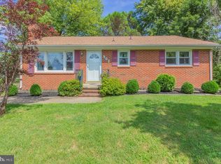 902 Forbes St, Fredericksburg, VA 22405