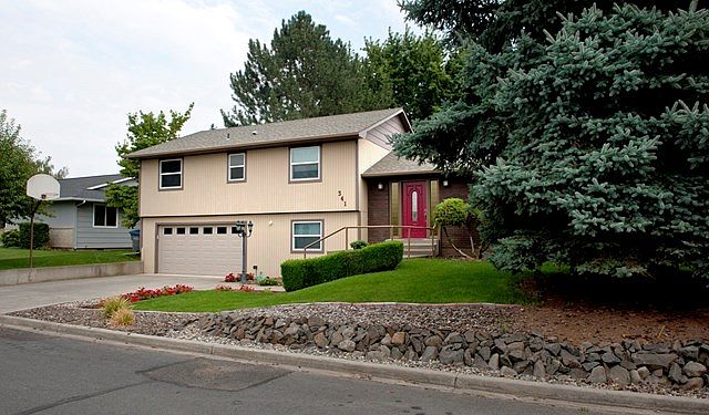 1st image of 341 SE Highland Park Dr