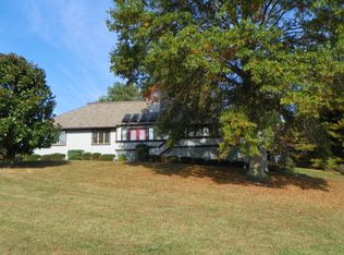 236 S Hampton Dr, Bristol, TN 37620