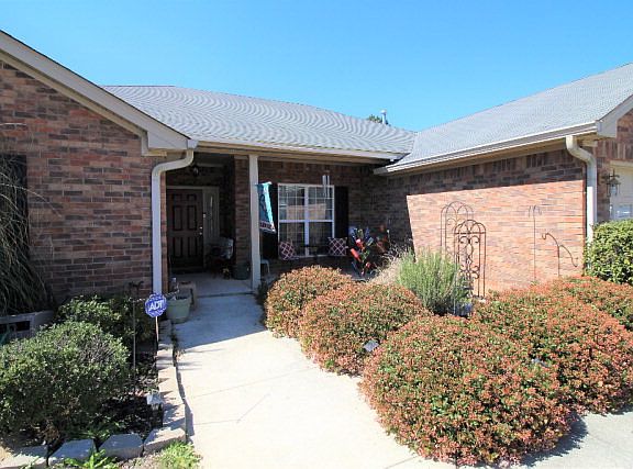 2nd image of 4581 Country Glen Cir