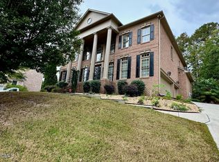 1106 Grogans Mill Dr, Cary, NC 27519