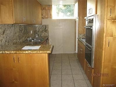 5th image of 6160 Whitsett Ave APT 3