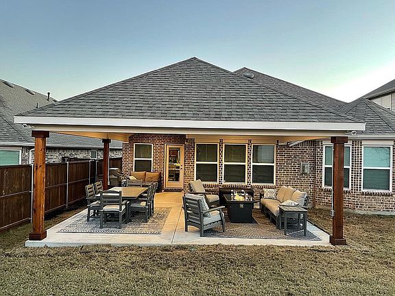 3rd image of 3809 Hawsbrook Ln