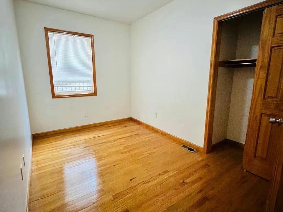 1st image of 15027 41st Ave Floor 1