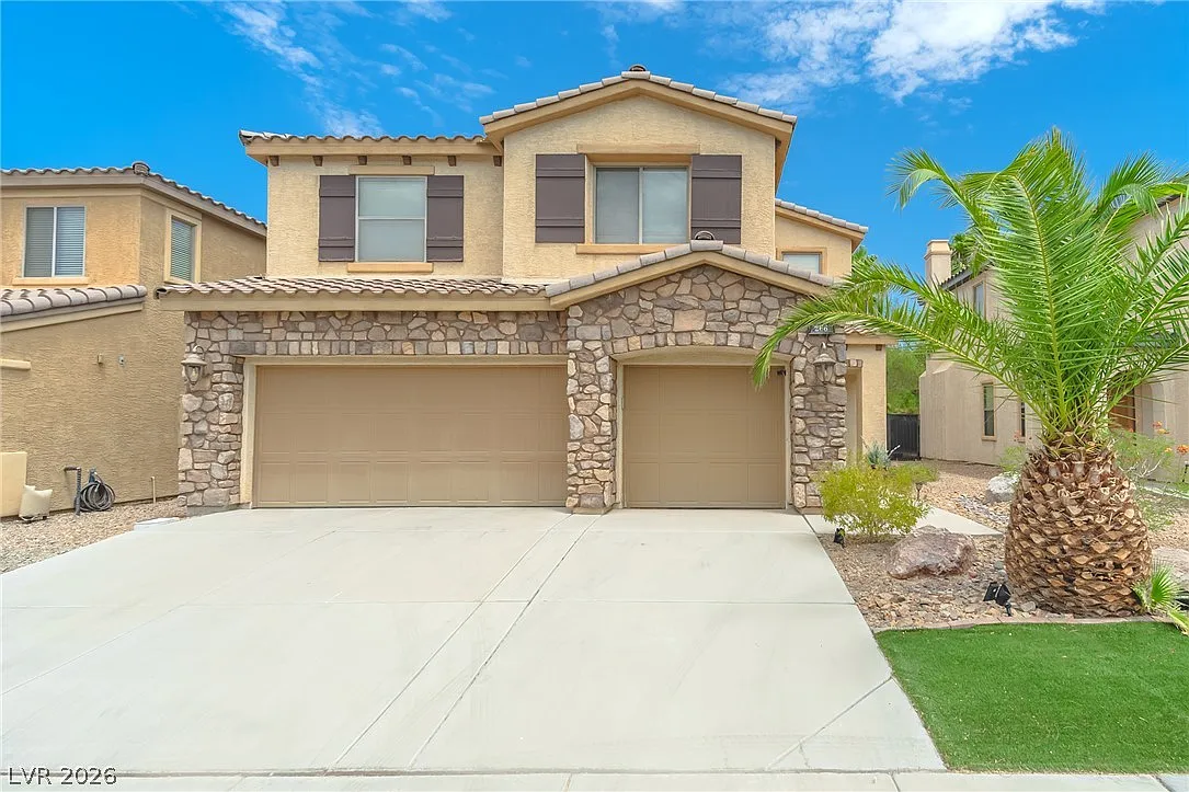 5 bed, 4.0 bath, 3021 sqft, $3,250 — Photo 1