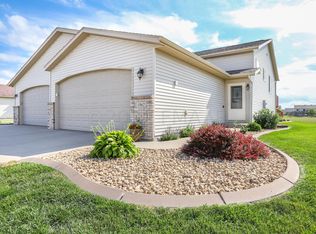 1062 Parkway Dr S, West Fargo, ND 58078