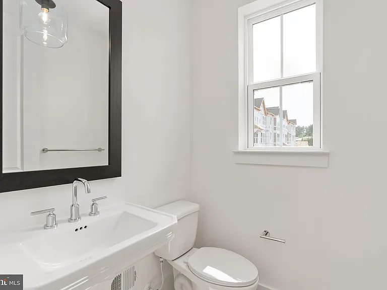 9207 Forkleaf Oak Dr — Photo 30